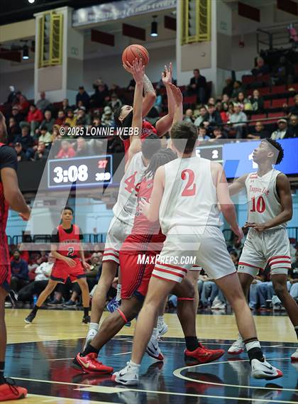 Thumbnail 2 in Tappan Zee vs. Peekskill (NYSPHSAA Section 1 Class AA Final) photogallery.