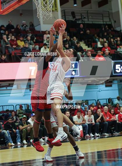 Thumbnail 1 in Tappan Zee vs. Peekskill (NYSPHSAA Section 1 Class AA Final) photogallery.