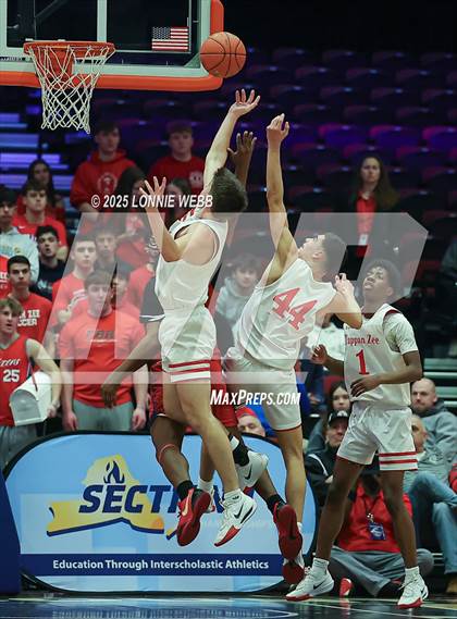 Thumbnail 3 in Tappan Zee vs. Peekskill (NYSPHSAA Section 1 Class AA Final) photogallery.