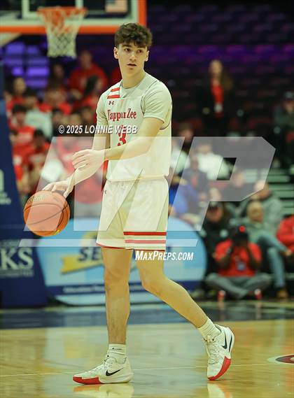 Thumbnail 2 in Tappan Zee vs. Peekskill (NYSPHSAA Section 1 Class AA Final) photogallery.