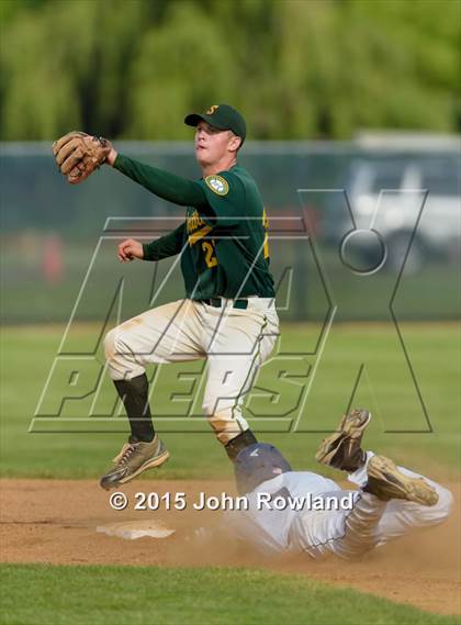 Thumbnail 3 in Glenbrook South v. Stevenson (IHSA 4A Sectional Semifinal) photogallery.
