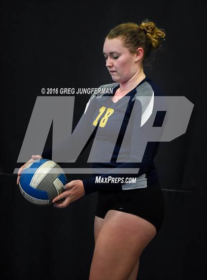 Thumbnail 2 in Menlo-Atherton vs. Gregori (Tiger Cup Invitational) photogallery.