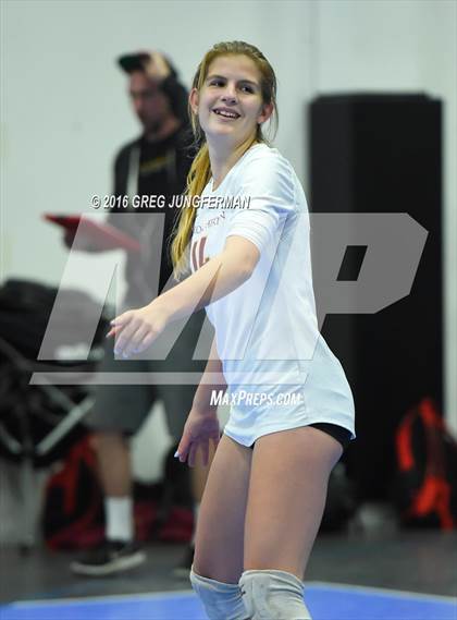 Thumbnail 2 in Menlo-Atherton vs. Gregori (Tiger Cup Invitational) photogallery.