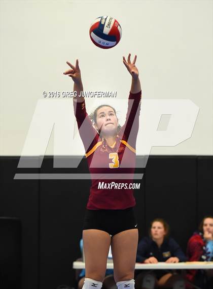 Thumbnail 3 in Menlo-Atherton vs. Gregori (Tiger Cup Invitational) photogallery.