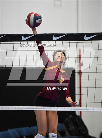 Thumbnail 3 in Menlo-Atherton vs. Gregori (Tiger Cup Invitational) photogallery.