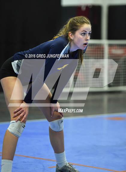 Thumbnail 3 in Menlo-Atherton vs. Gregori (Tiger Cup Invitational) photogallery.
