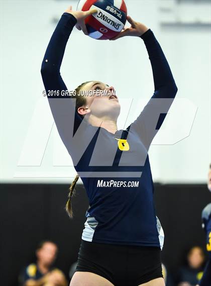 Thumbnail 2 in Menlo-Atherton vs. Gregori (Tiger Cup Invitational) photogallery.