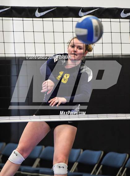 Thumbnail 2 in Menlo-Atherton vs. Gregori (Tiger Cup Invitational) photogallery.