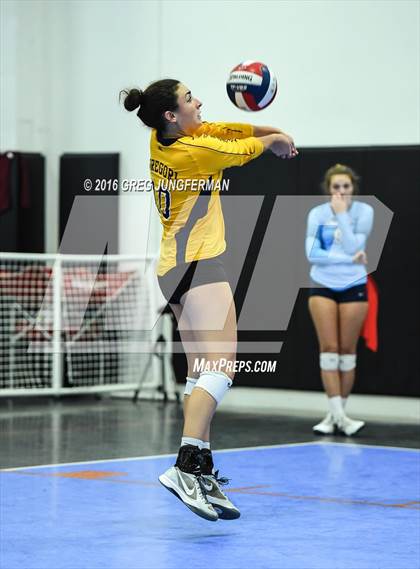 Thumbnail 1 in Menlo-Atherton vs. Gregori (Tiger Cup Invitational) photogallery.