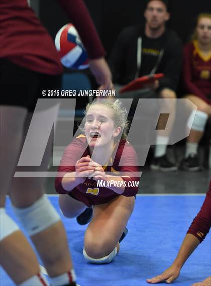 Thumbnail 3 in Menlo-Atherton vs. Gregori (Tiger Cup Invitational) photogallery.