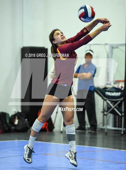 Thumbnail 3 in Menlo-Atherton vs. Gregori (Tiger Cup Invitational) photogallery.