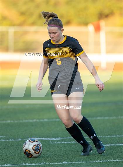 Thumbnail 2 in Los Alamitos @ Temecula Valley (CIF D1 State Semifinal) photogallery.