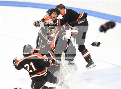 Thumbnail 2 in Ridgefield vs. Northwest Catholic (CIAC DI Final) photogallery.