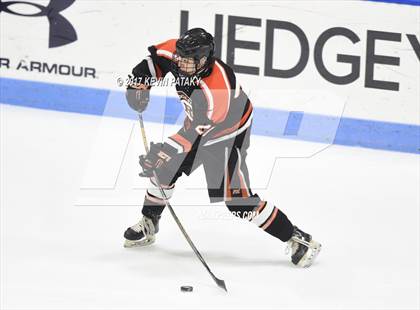 Thumbnail 3 in Ridgefield vs. Northwest Catholic (CIAC DI Final) photogallery.