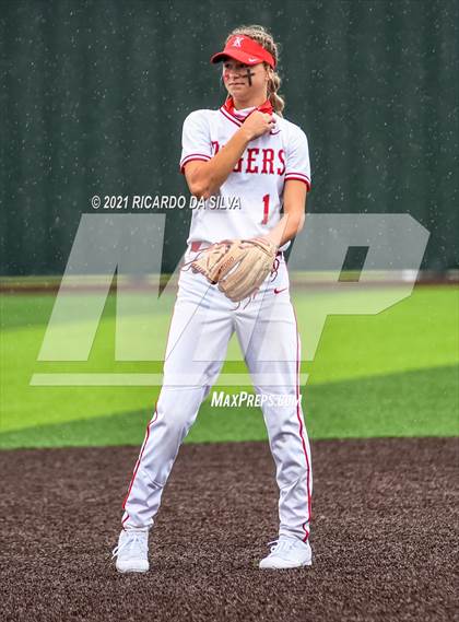 Thumbnail 1 in Katy vs Clear Springs (UIL 6A Regional Semifinal Playoff) photogallery.
