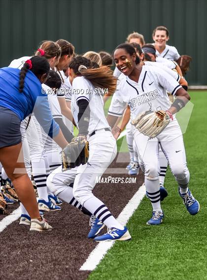 Thumbnail 1 in Katy vs Clear Springs (UIL 6A Regional Semifinal Playoff) photogallery.