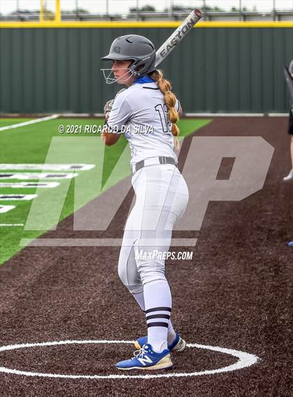 Thumbnail 2 in Katy vs Clear Springs (UIL 6A Regional Semifinal Playoff) photogallery.