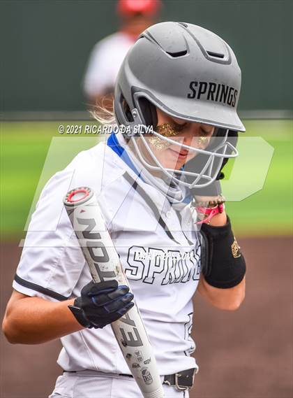 Thumbnail 3 in Katy vs Clear Springs (UIL 6A Regional Semifinal Playoff) photogallery.