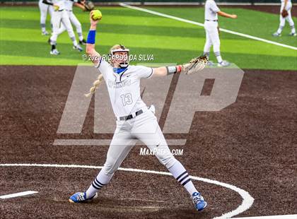 Thumbnail 1 in Katy vs Clear Springs (UIL 6A Regional Semifinal Playoff) photogallery.