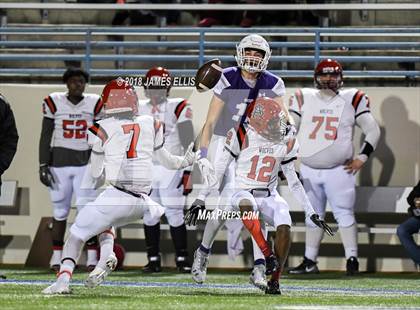 Thumbnail 2 in San Augustine vs. Mason (UIL 2A Semifinal) photogallery.