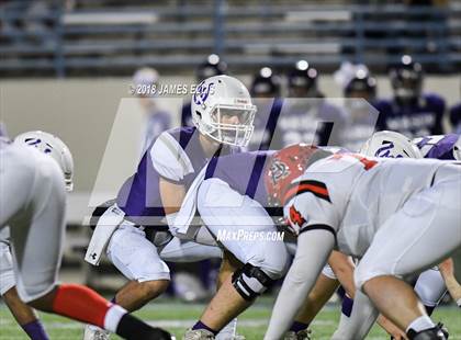 Thumbnail 1 in San Augustine vs. Mason (UIL 2A Semifinal) photogallery.