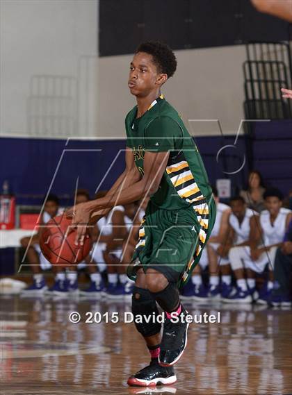 Thumbnail 3 in Eisenhower vs. Sacramento (St. Hope Elite Classic) photogallery.