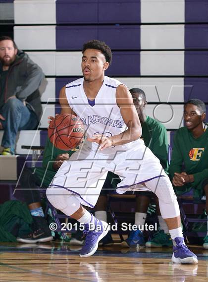 Thumbnail 2 in Eisenhower vs. Sacramento (St. Hope Elite Classic) photogallery.