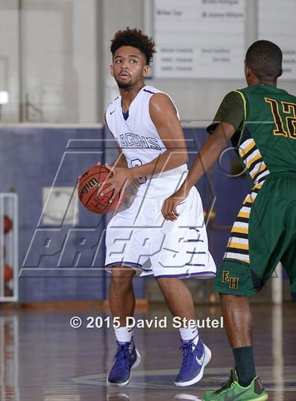 Thumbnail 1 in Eisenhower vs. Sacramento (St. Hope Elite Classic) photogallery.