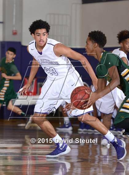 Thumbnail 2 in Eisenhower vs. Sacramento (St. Hope Elite Classic) photogallery.