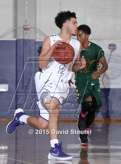 Thumbnail 3 in Eisenhower vs. Sacramento (St. Hope Elite Classic) photogallery.