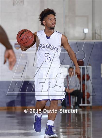 Thumbnail 2 in Eisenhower vs. Sacramento (St. Hope Elite Classic) photogallery.