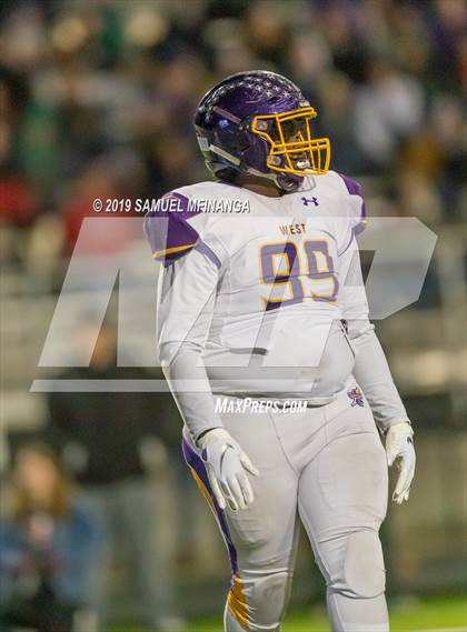 Thumbnail 3 in Bellevue West vs. Millard West (NSAA Class 1 Semifinal) photogallery.
