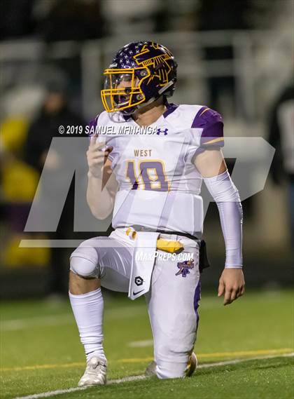 Thumbnail 1 in Bellevue West vs. Millard West (NSAA Class 1 Semifinal) photogallery.