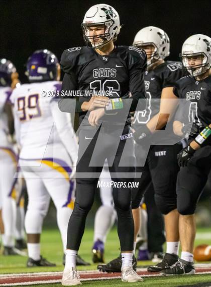 Thumbnail 2 in Bellevue West vs. Millard West (NSAA Class 1 Semifinal) photogallery.