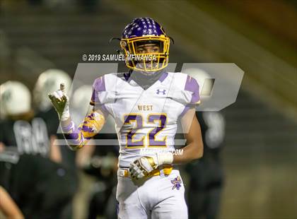 Thumbnail 1 in Bellevue West vs. Millard West (NSAA Class 1 Semifinal) photogallery.