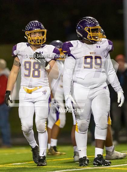 Thumbnail 2 in Bellevue West vs. Millard West (NSAA Class 1 Semifinal) photogallery.