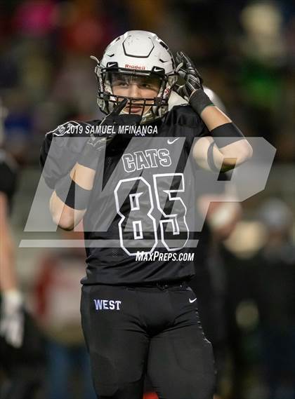 Thumbnail 1 in Bellevue West vs. Millard West (NSAA Class 1 Semifinal) photogallery.
