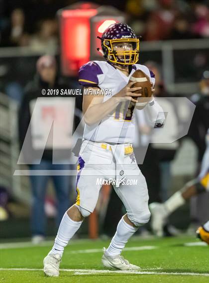 Thumbnail 1 in Bellevue West vs. Millard West (NSAA Class 1 Semifinal) photogallery.