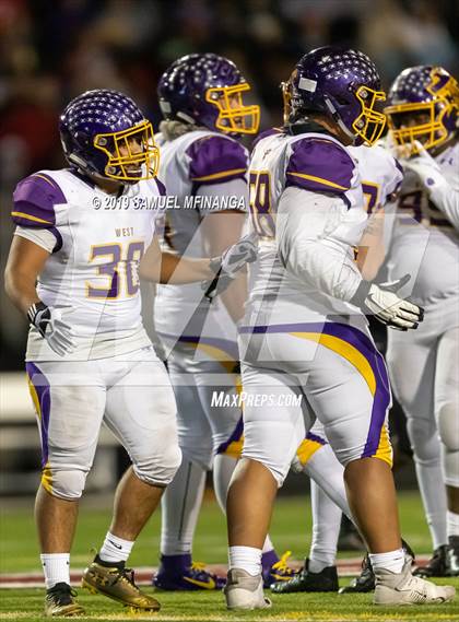 Thumbnail 2 in Bellevue West vs. Millard West (NSAA Class 1 Semifinal) photogallery.