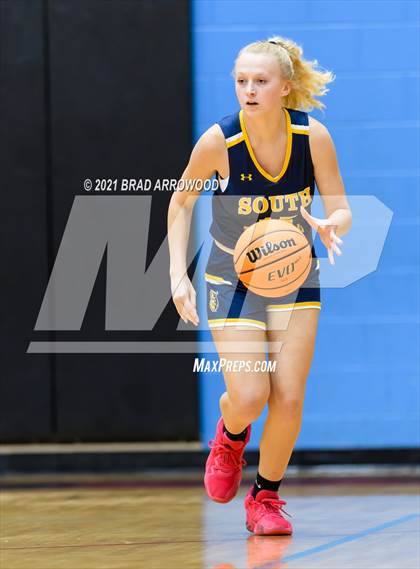 Thumbnail 2 in Seaforth vs South Iredell (North Iredell Holiday Classic) photogallery.