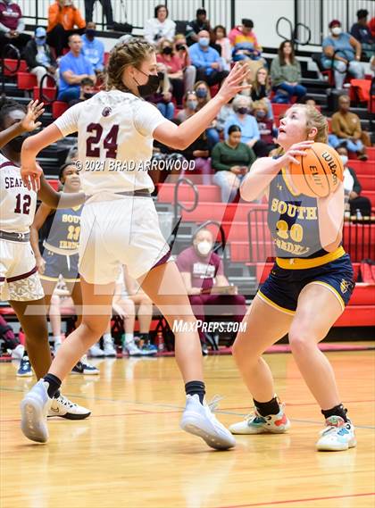 Thumbnail 2 in Seaforth vs South Iredell (North Iredell Holiday Classic) photogallery.