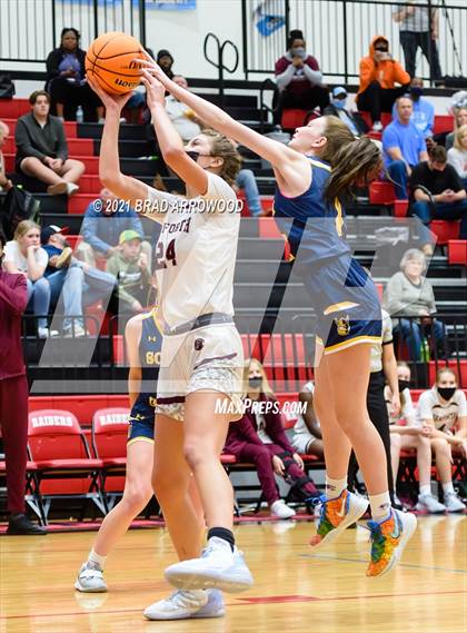 Thumbnail 2 in Seaforth vs South Iredell (North Iredell Holiday Classic) photogallery.