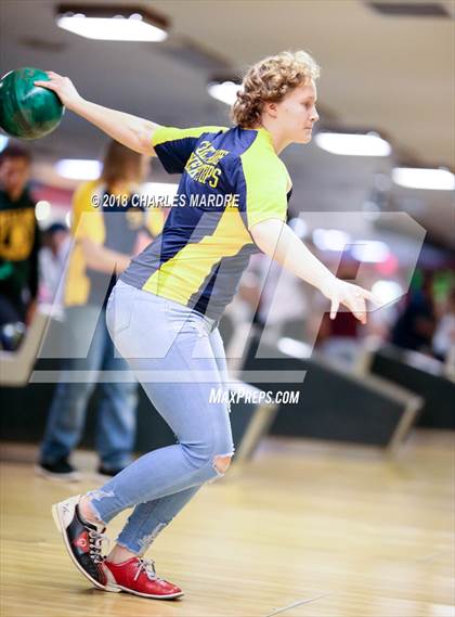 Thumbnail 1 in Patriot Athletic Conference photogallery.