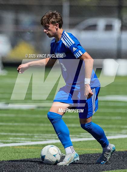 Thumbnail 2 in Ingraham @ Shorewood (WIAA 3A Semi Final) photogallery.