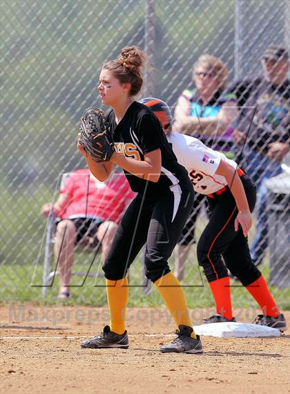 Thumbnail 1 in Keystone vs Clarion Area (PIAA District IX A Semifinal) photogallery.