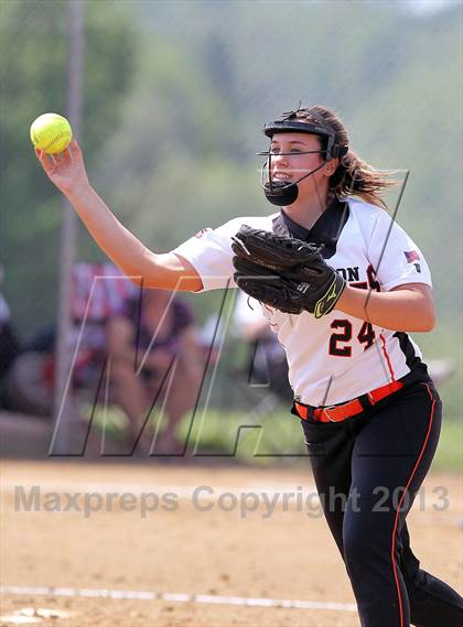 Thumbnail 2 in Keystone vs Clarion Area (PIAA District IX A Semifinal) photogallery.