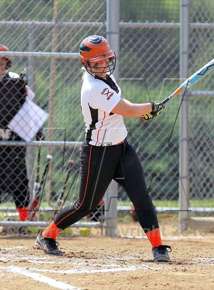 Thumbnail 2 in Keystone vs Clarion Area (PIAA District IX A Semifinal) photogallery.