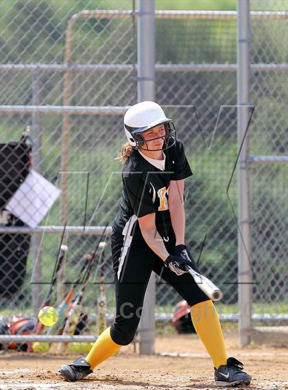 Thumbnail 3 in Keystone vs Clarion Area (PIAA District IX A Semifinal) photogallery.
