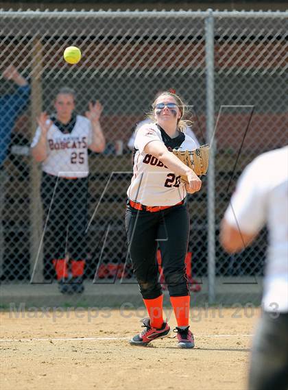 Thumbnail 3 in Keystone vs Clarion Area (PIAA District IX A Semifinal) photogallery.