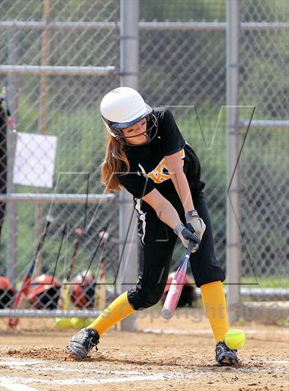Thumbnail 3 in Keystone vs Clarion Area (PIAA District IX A Semifinal) photogallery.